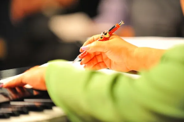 亀渕友香ボイストレーニング教材ＤＶＤ用広告撮影