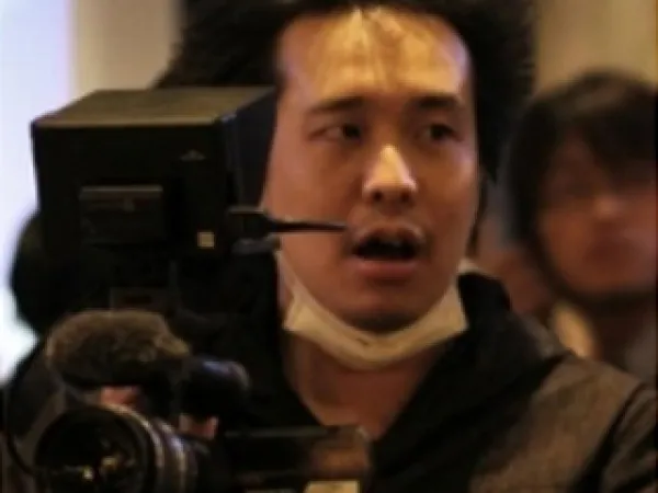 撮影からVFX合成や編集、イラスト、アニメーションの制作まで個人で完結します。